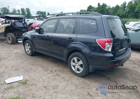 2011 Subaru Forester 2.5X z USA, uszkodzony, nr VIN JF2SHABCXBH770551